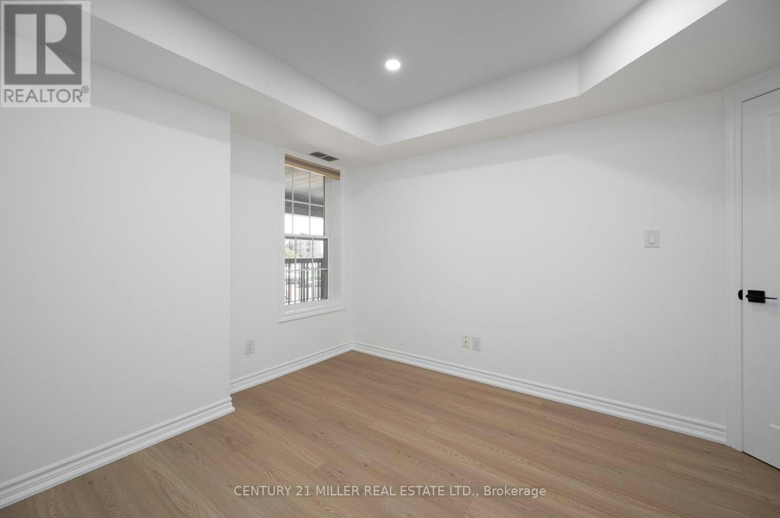 206-1451 Walkers Line, Burlington, ON, L7M 4P1 - 10