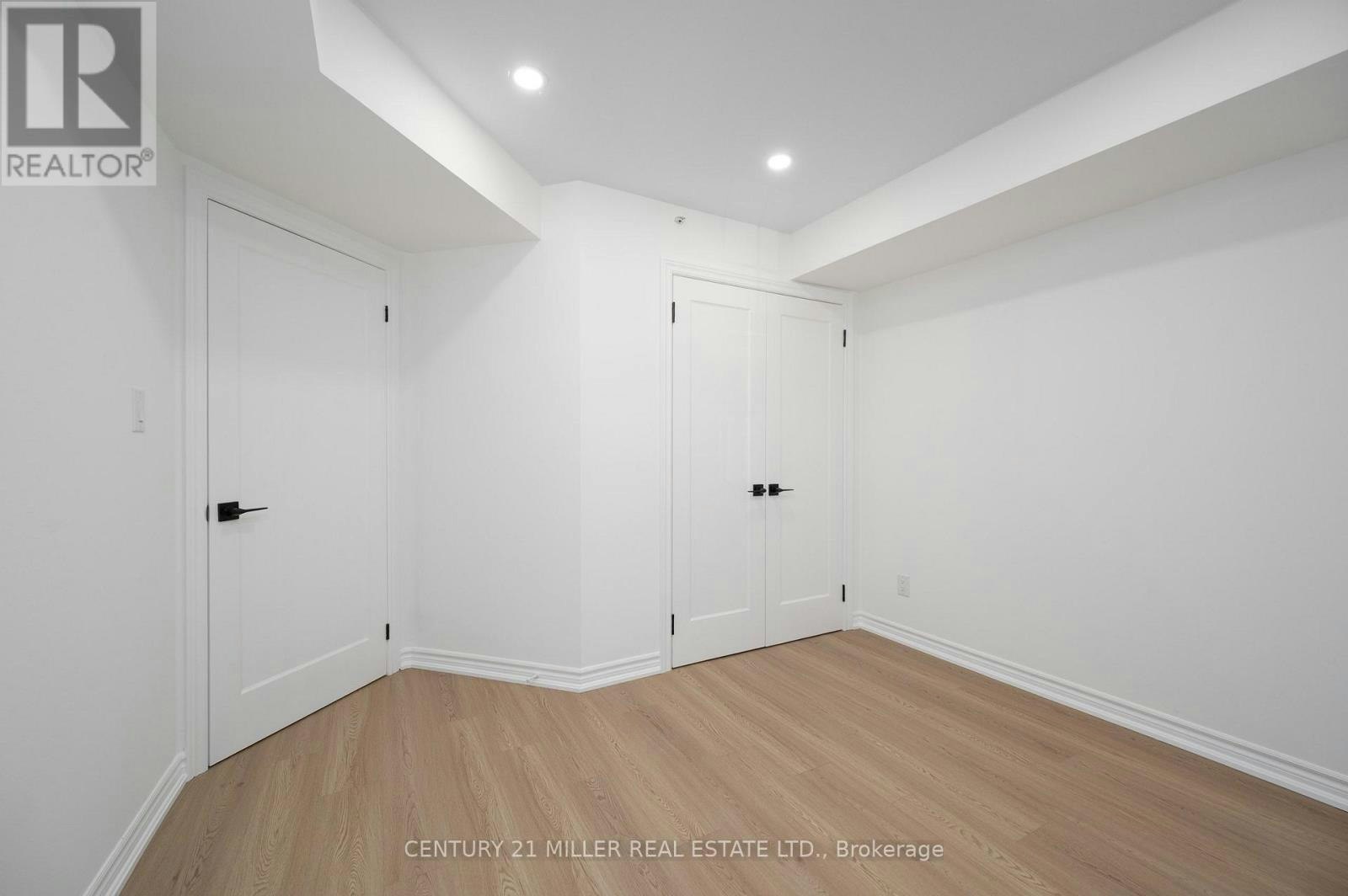 206-1451 Walkers Line, Burlington, ON, L7M 4P1 - 11