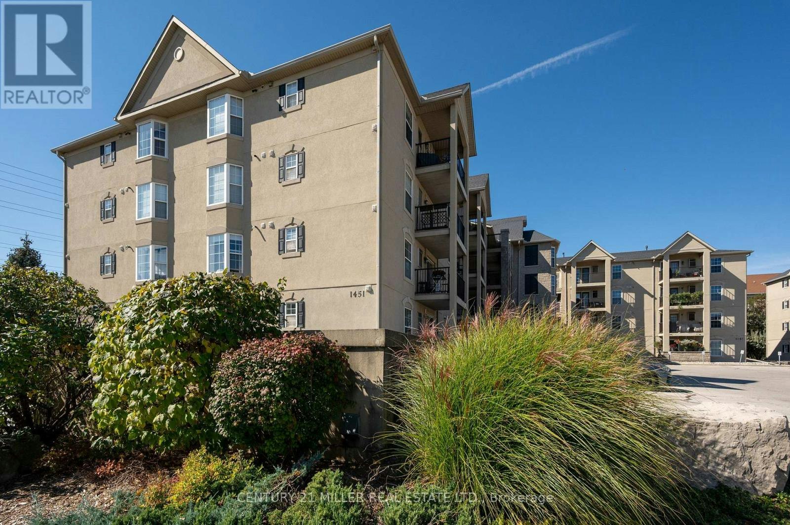 206-1451 Walkers Line, Burlington, ON, L7M 4P1 1