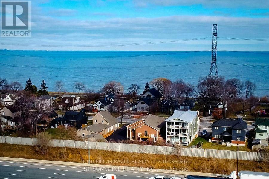 184 Beach Boulevard, Hamilton, ON, L8H 6V9