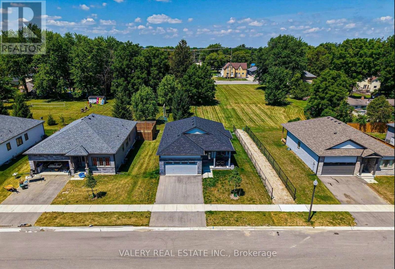 142 Ellen Street, Listowel, ON, N0G 1B0 - 2
