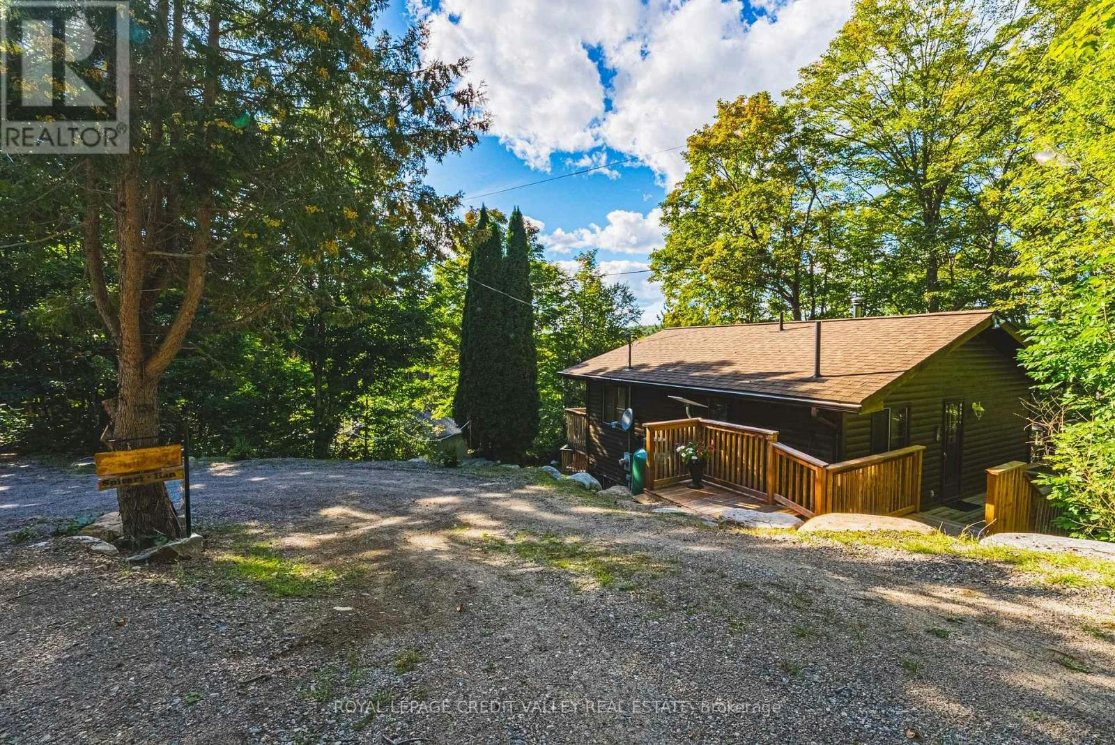 1064 Whiskey Jack Lane, Algonquin Highlands, ON, K0M 1J1