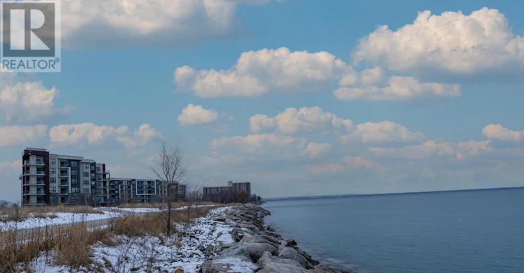 125-125 Shoreview Place W, Hamilton, ON, L8E 0K3
