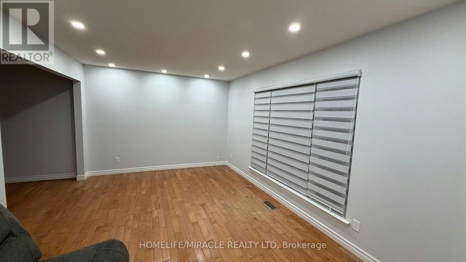 89 Dunsfold Drive, Toronto, ON, M1B 1T5 - 3