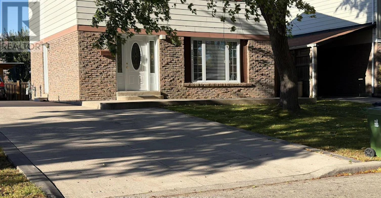 89 Dunsfold Drive, Toronto, ON, M1B 1T5 - 2