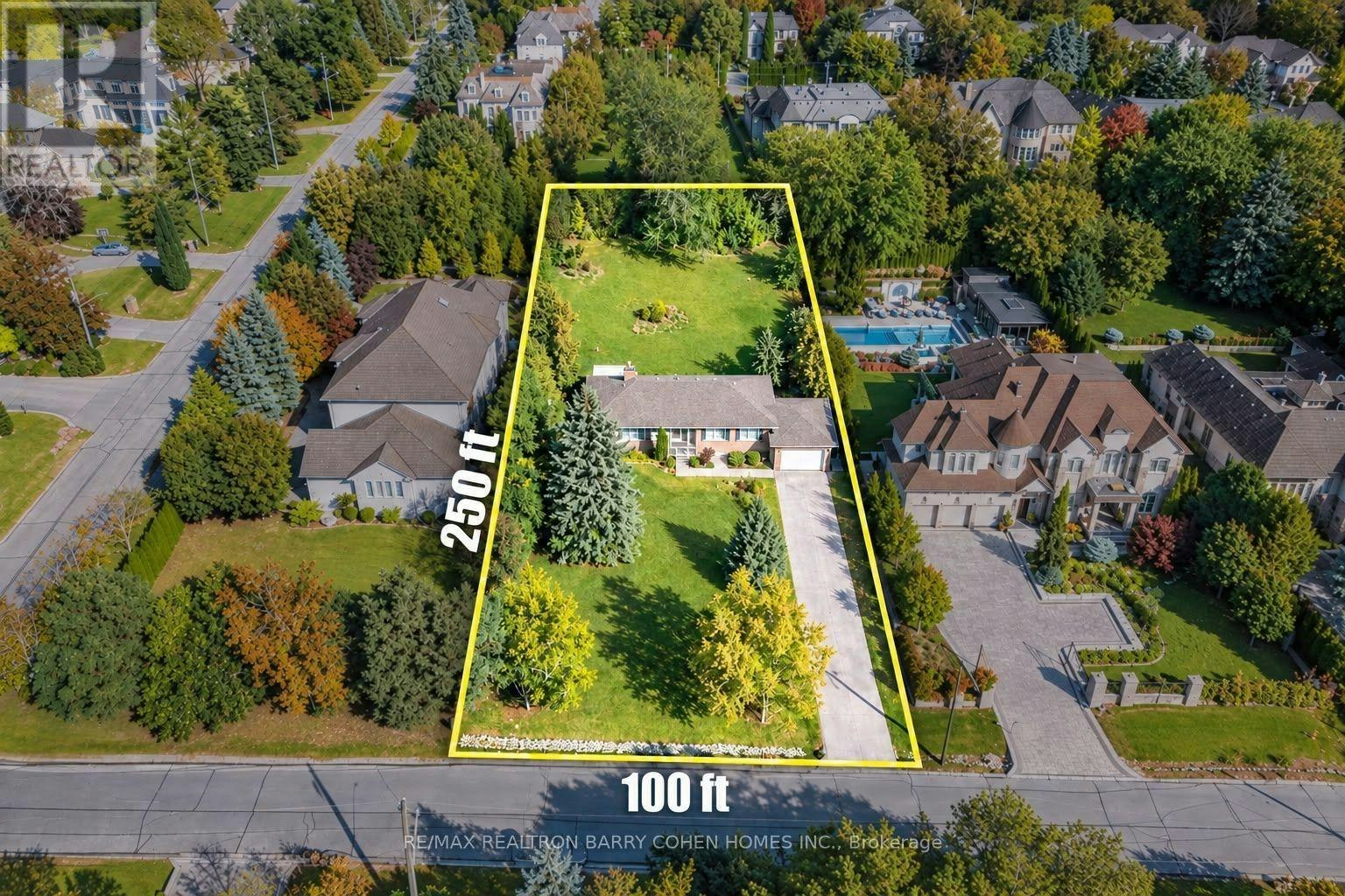19 Oakbank Road, Vaughan, ON, L4J 2B8