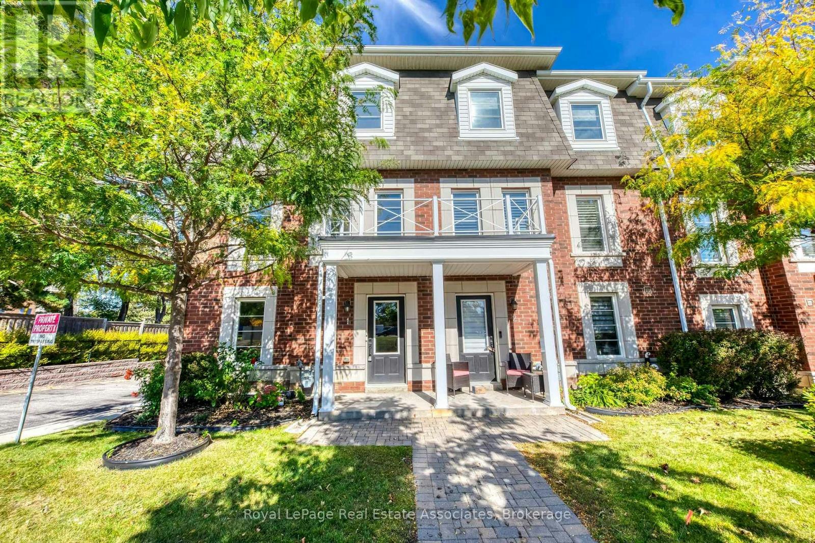 1-2375 Truscott Drive, Mississauga, ON, L5J 2B1