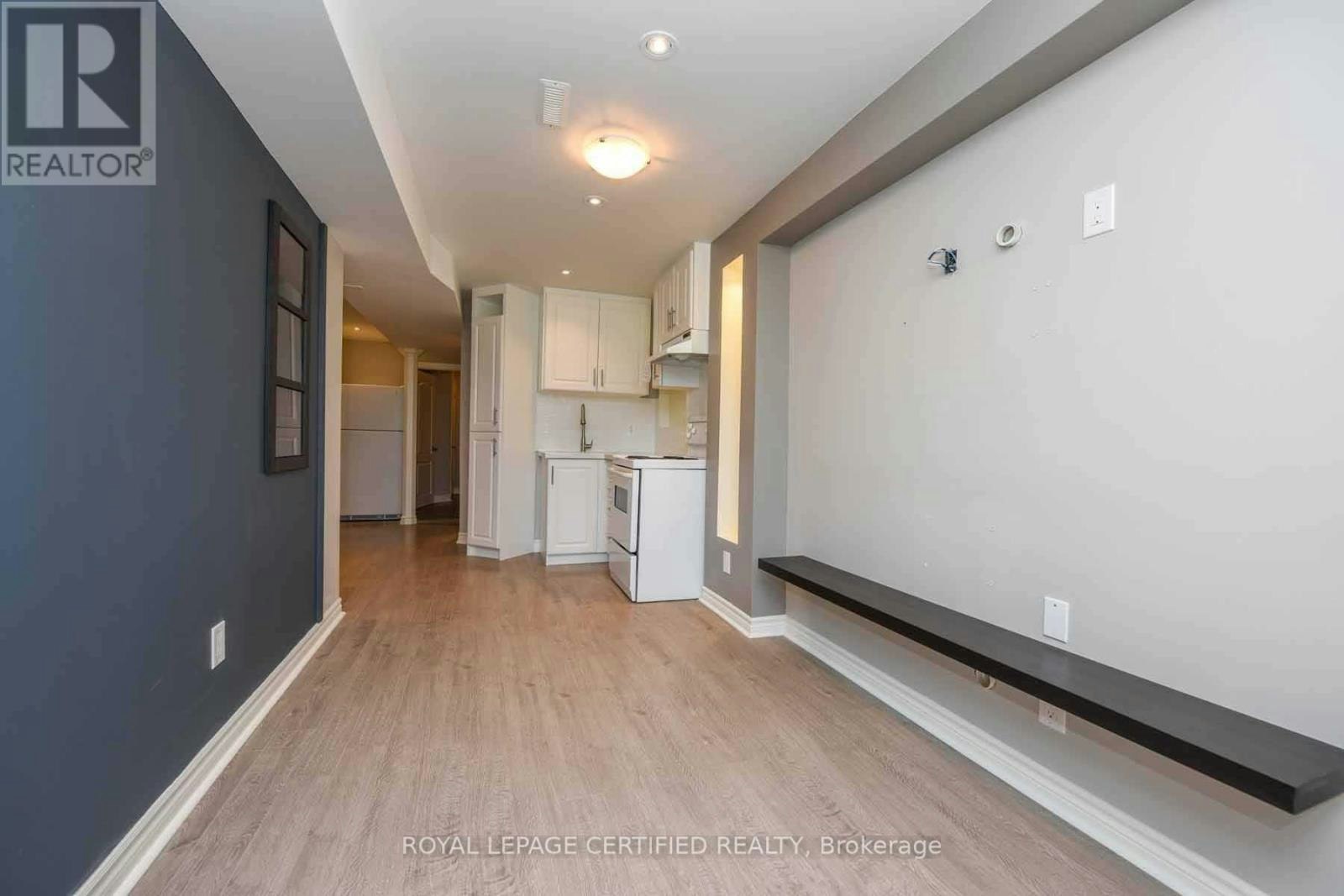 BSMT-3498 Bala Drive, Mississauga, ON, L5M 7N3 - 5