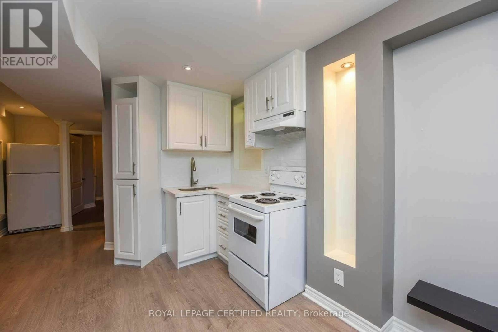 BSMT-3498 Bala Drive, Mississauga, ON, L5M 7N3 - 7
