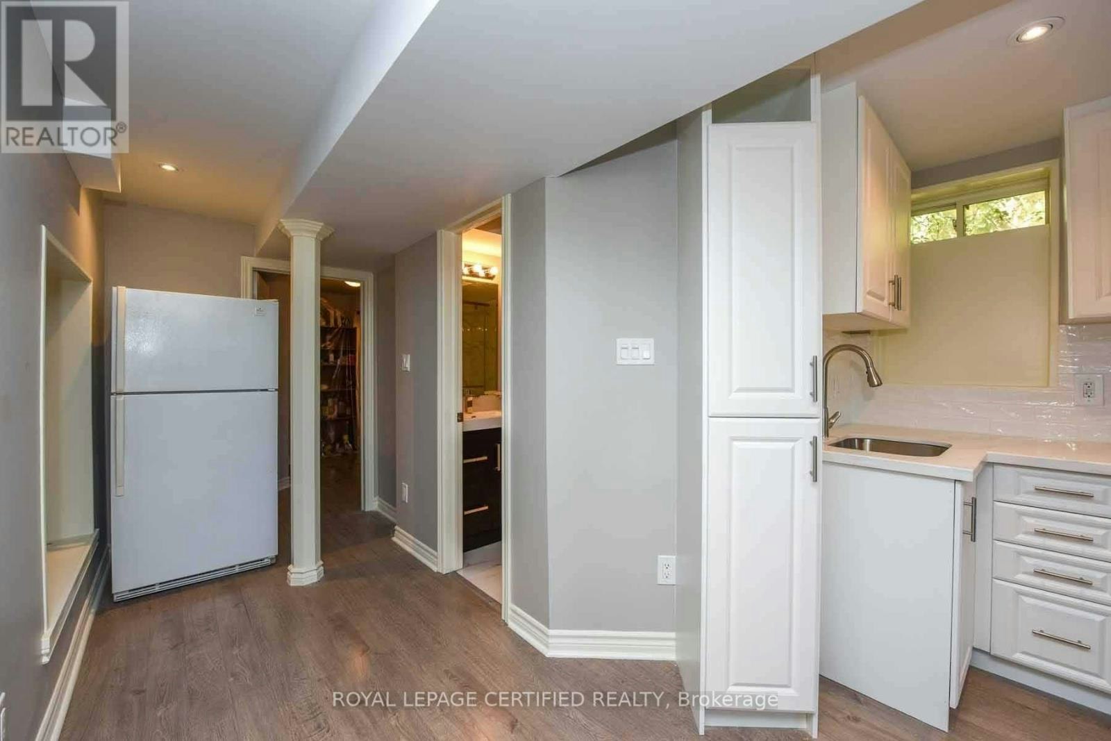 BSMT-3498 Bala Drive, Mississauga, ON, L5M 7N3 - 13