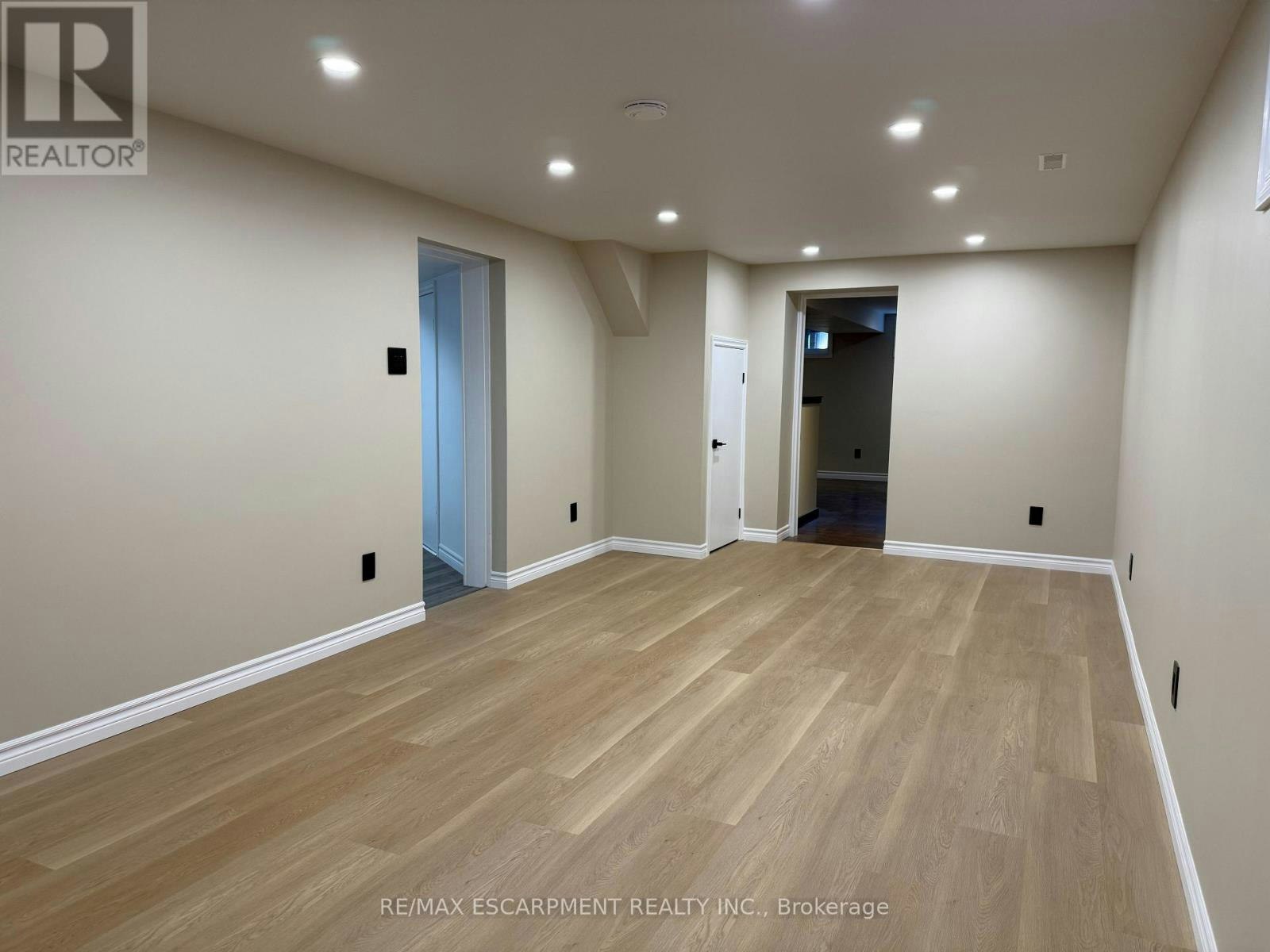BASEMENT-904 Maple Avenue, Hamilton, ON, L8K 1L4 - 6
