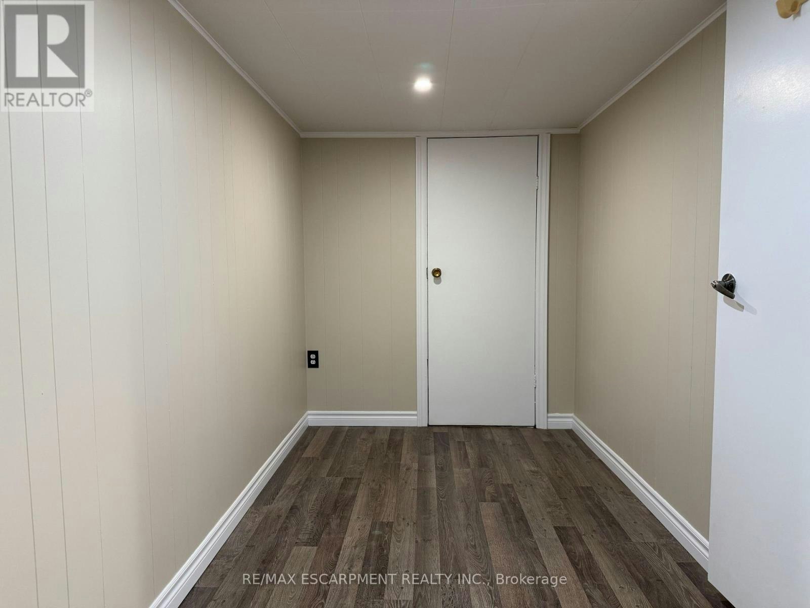 BASEMENT-904 Maple Avenue, Hamilton, ON, L8K 1L4 - 13