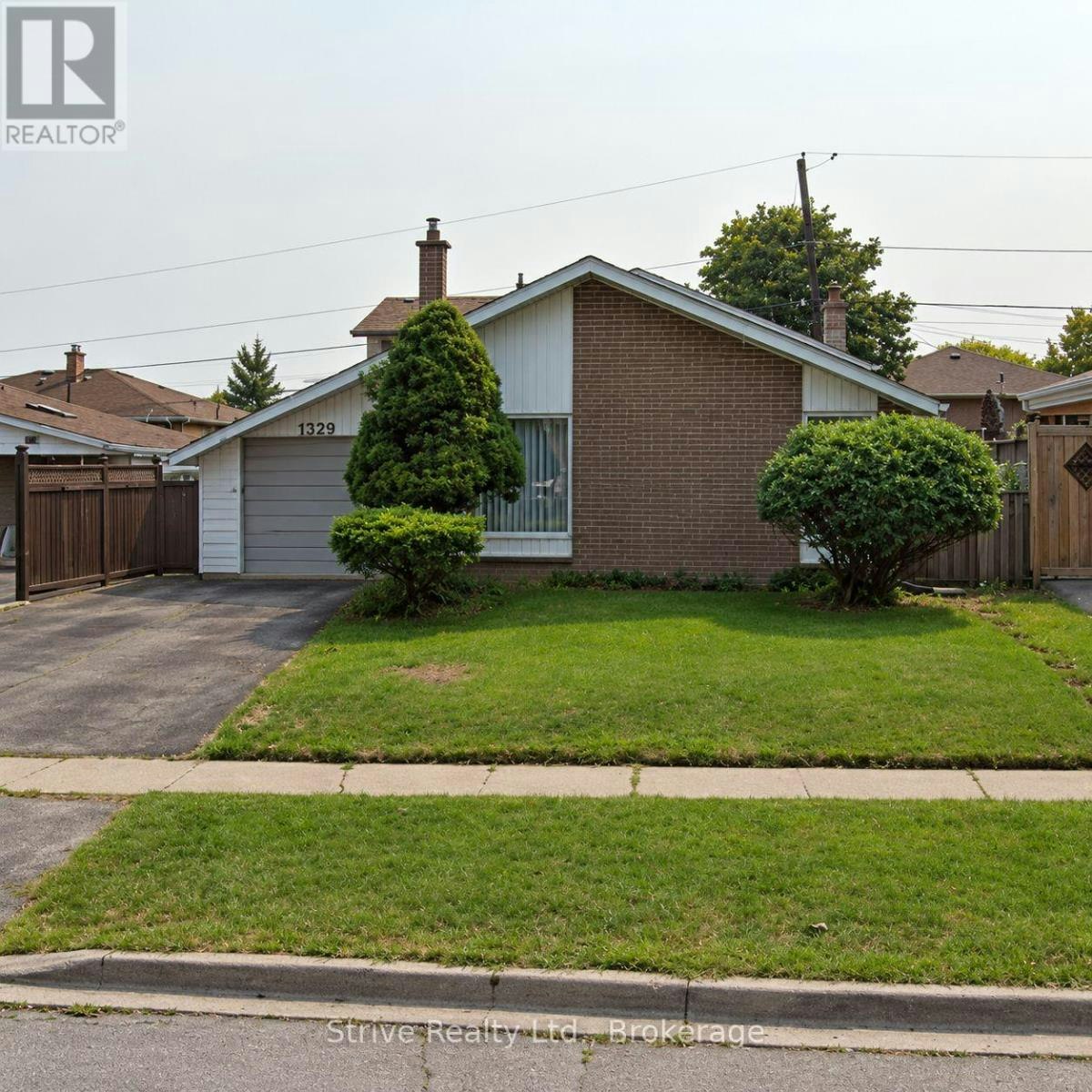1329 Tatra Drive, Pickering, ON, L1W 1K5