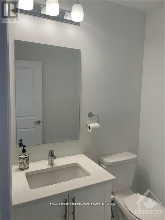 1039 Speedvale Court, Ottawa, ON, K2T 0P6 - 4