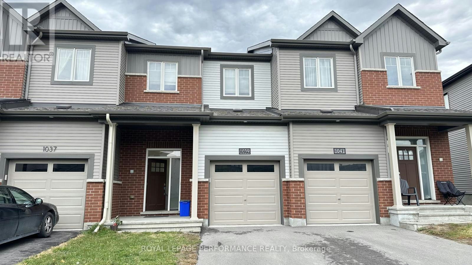 1039 Speedvale Court, Ottawa, ON, K2T 0P6