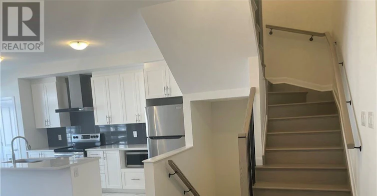 1039 Speedvale Court, Ottawa, ON, K2T 0P6 - 8