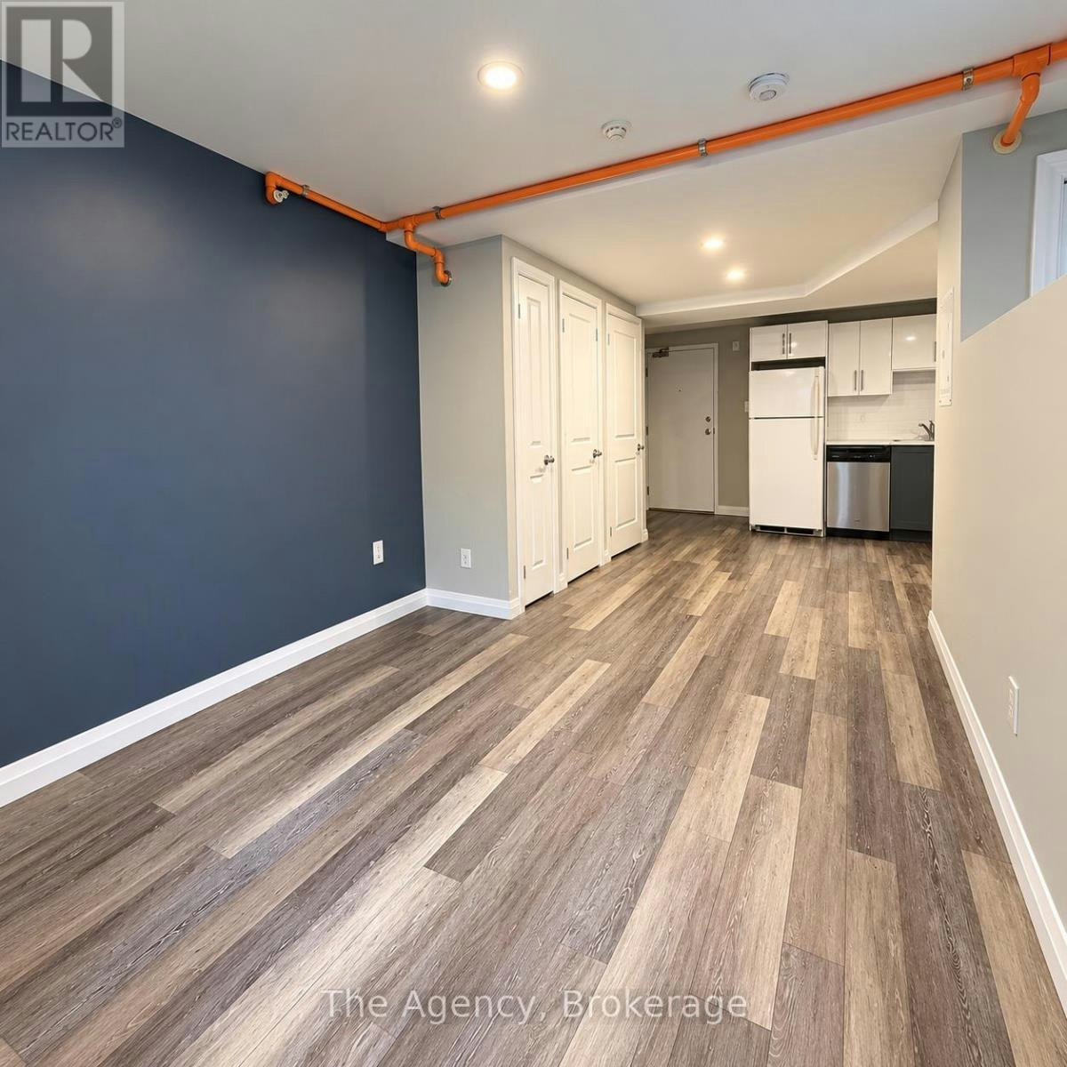 BOO2-2200 Sherobee Road, Mississauga, ON, L5A 3Y3 - 6