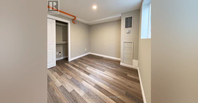 BOO2-2200 Sherobee Road, Mississauga, ON, L5A 3Y3 - 7