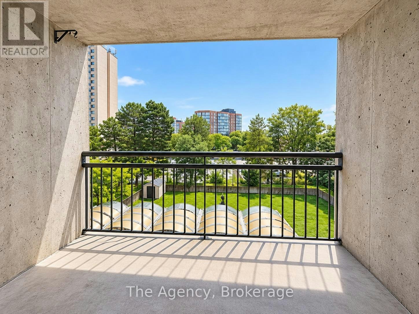 403-2200 Sherobee Road, Mississauga, ON, L5A 3Y3 - 10