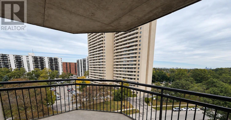 810-2200 Sherobee Road, Mississauga, ON, L5A 3Y3 - 12
