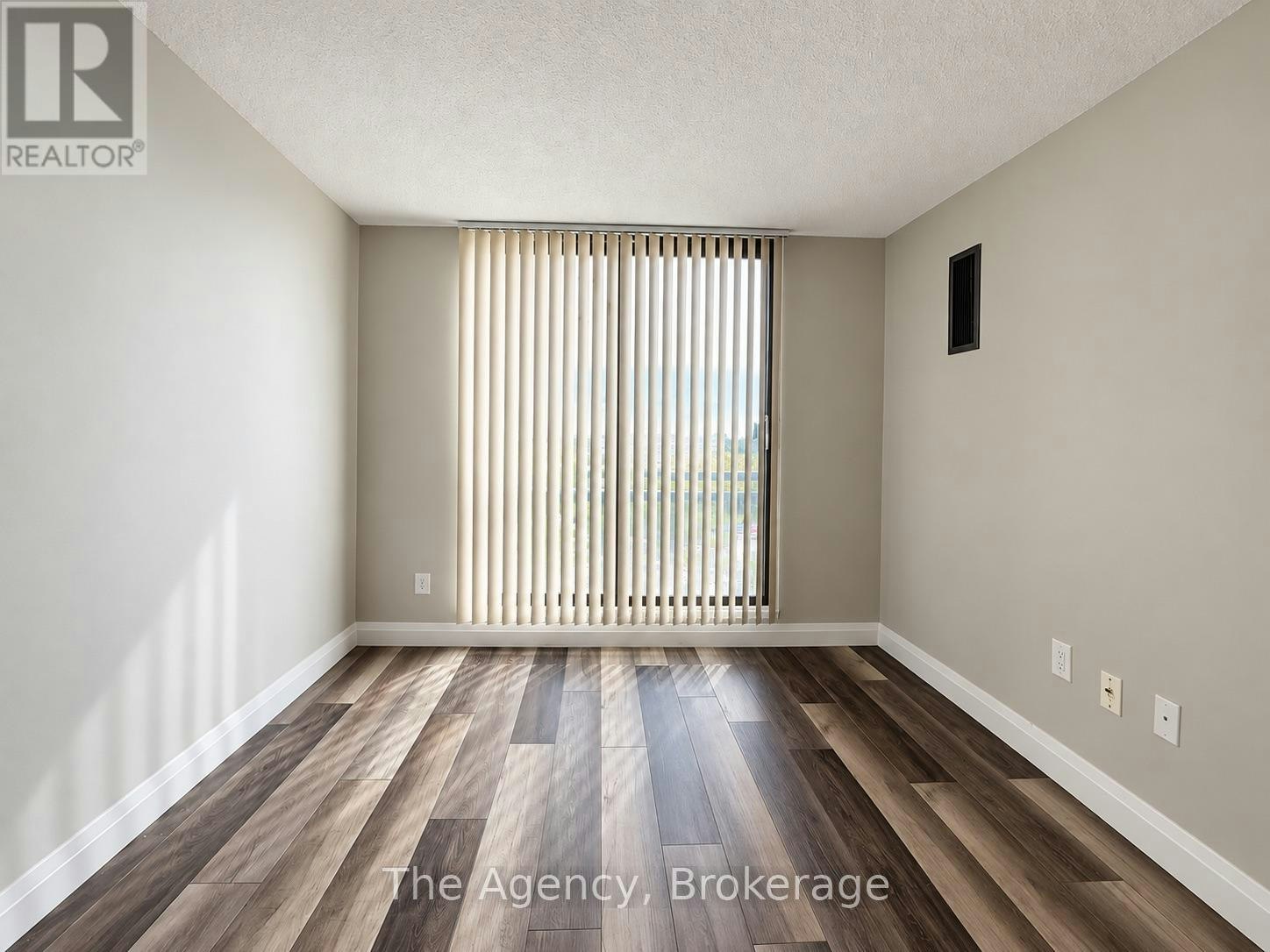 812-2200 Sherobee Road, Mississauga, ON, L5A 3Y3 - 14