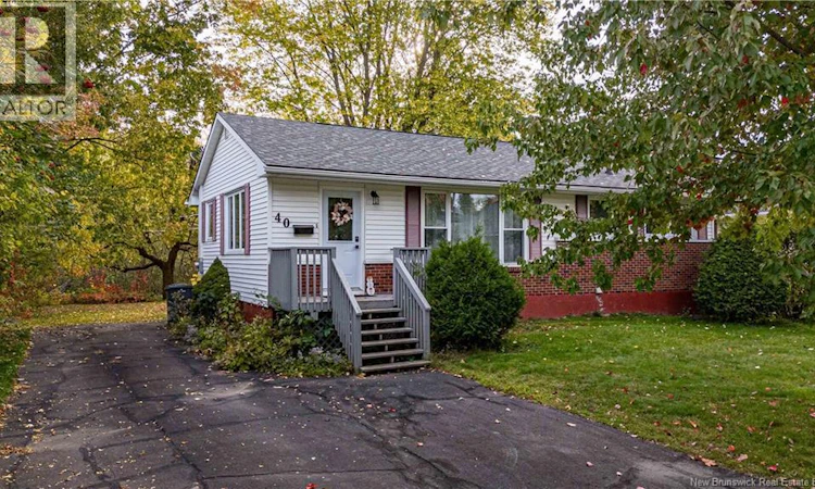 40 Hillcourt Drive