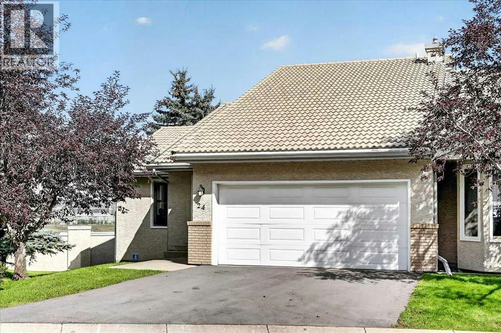 24-5790 Patina Drive SW, Calgary, AB, T3H 2Y5