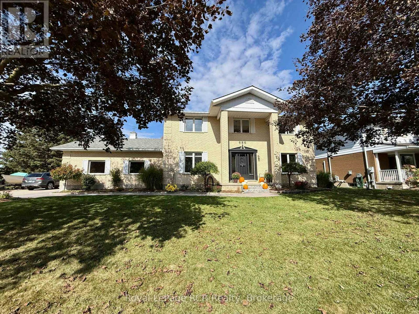 686 16th Street, Hanover, ON, N4N 3M3