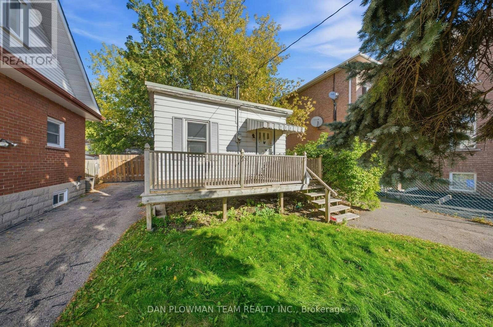 372 Pine Avenue, Oshawa, ON, L1J 2H8