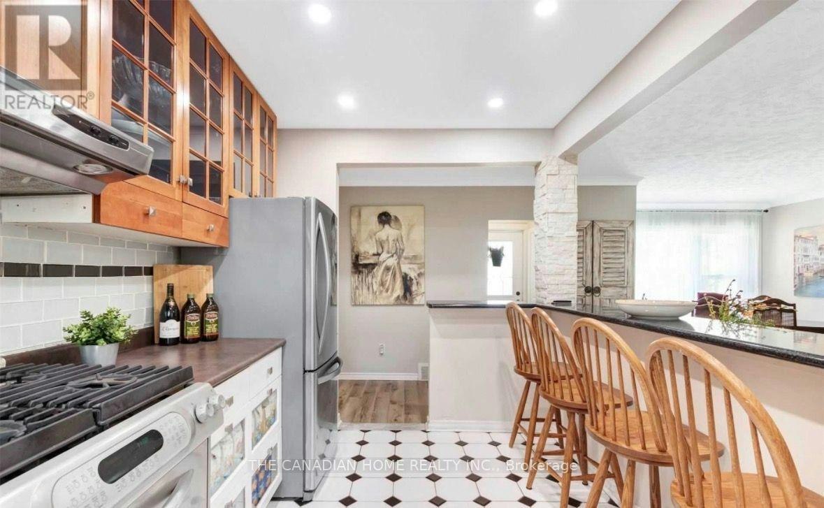 23 Todd Road, Toronto, ON, M1S 2K1 - 7