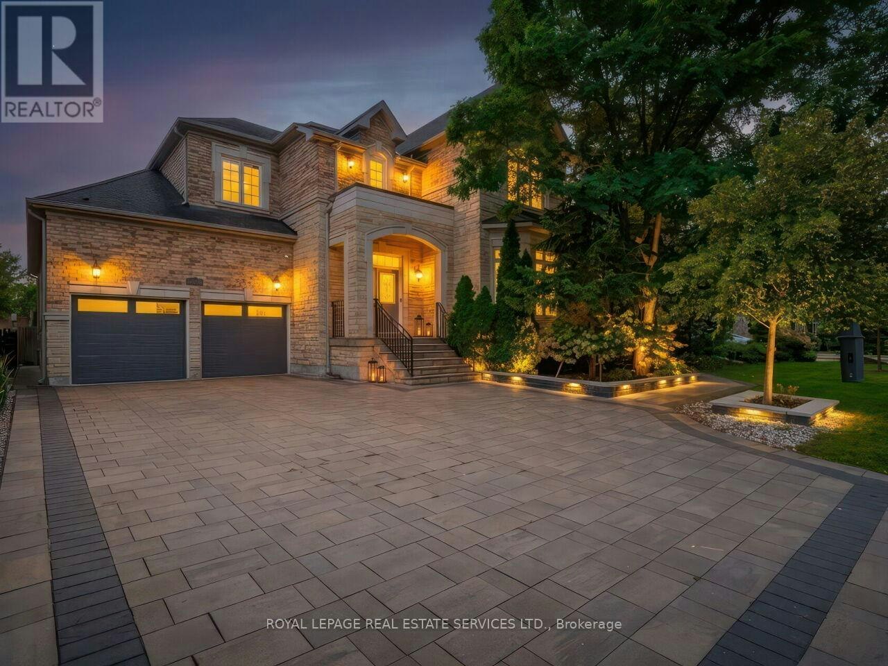 11 Beauvista Court, Vaughan, ON, L4H 3G6
