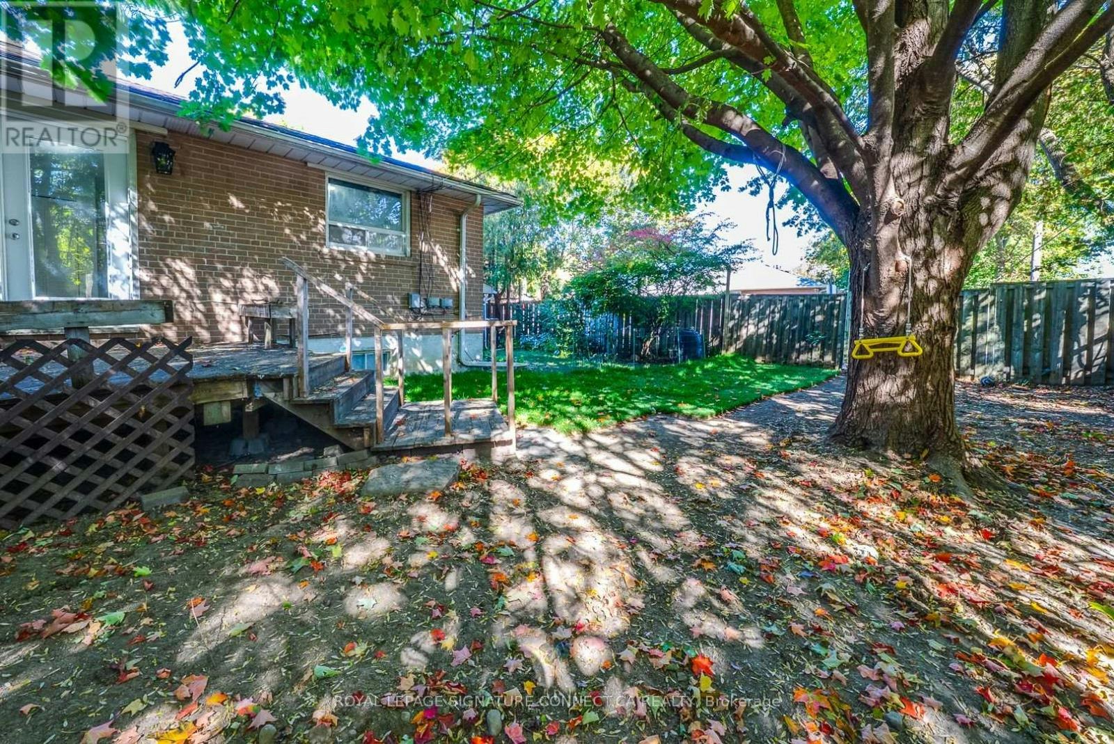 UPPER LEVEL-166 Cherrywood Drive, Newmarket, ON, L3Y 2X7 - 41