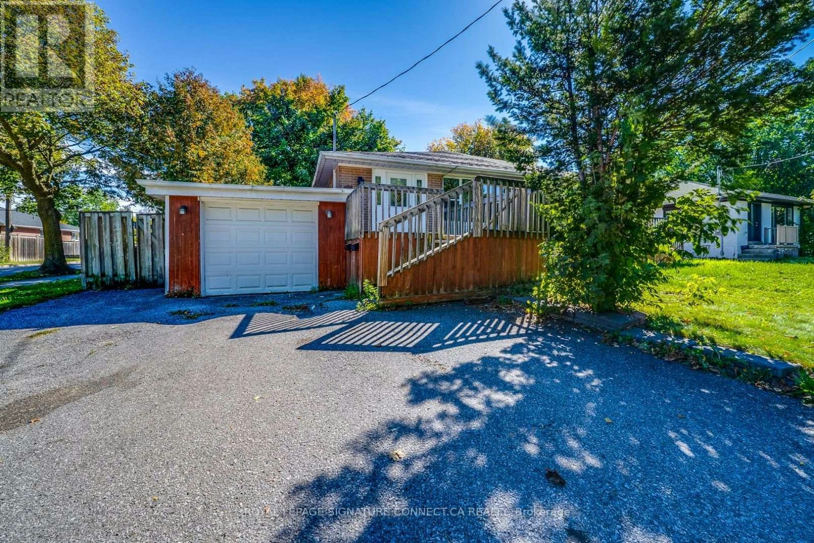 UPPER LEVEL-166 Cherrywood Drive, Newmarket, ON, L3Y 2X7 - 4