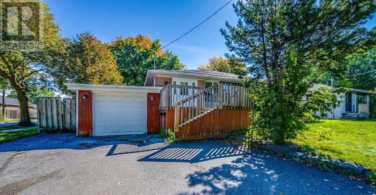UPPER LEVEL-166 Cherrywood Drive, Newmarket, ON, L3Y 2X7 - 4
