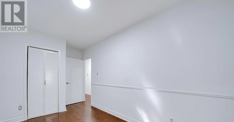 UPPER LEVEL-166 Cherrywood Drive, Newmarket, ON, L3Y 2X7 - 36