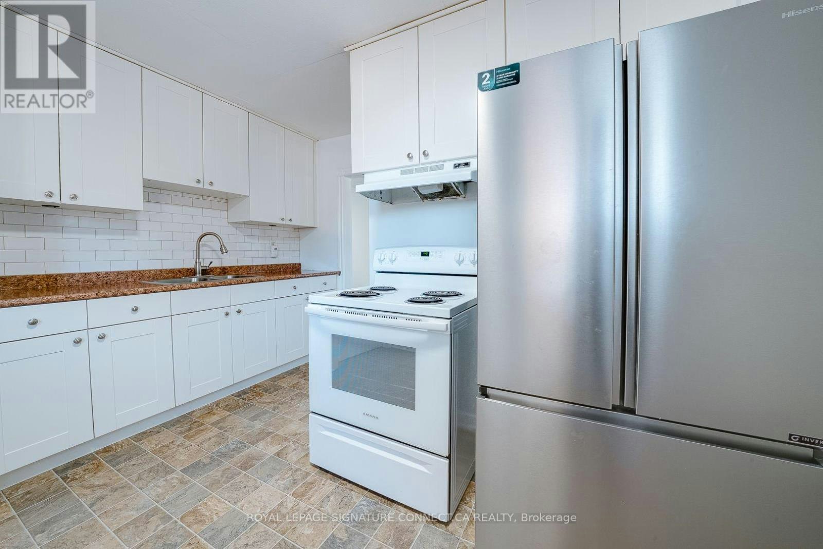 UPPER LEVEL-166 Cherrywood Drive, Newmarket, ON, L3Y 2X7 - 21
