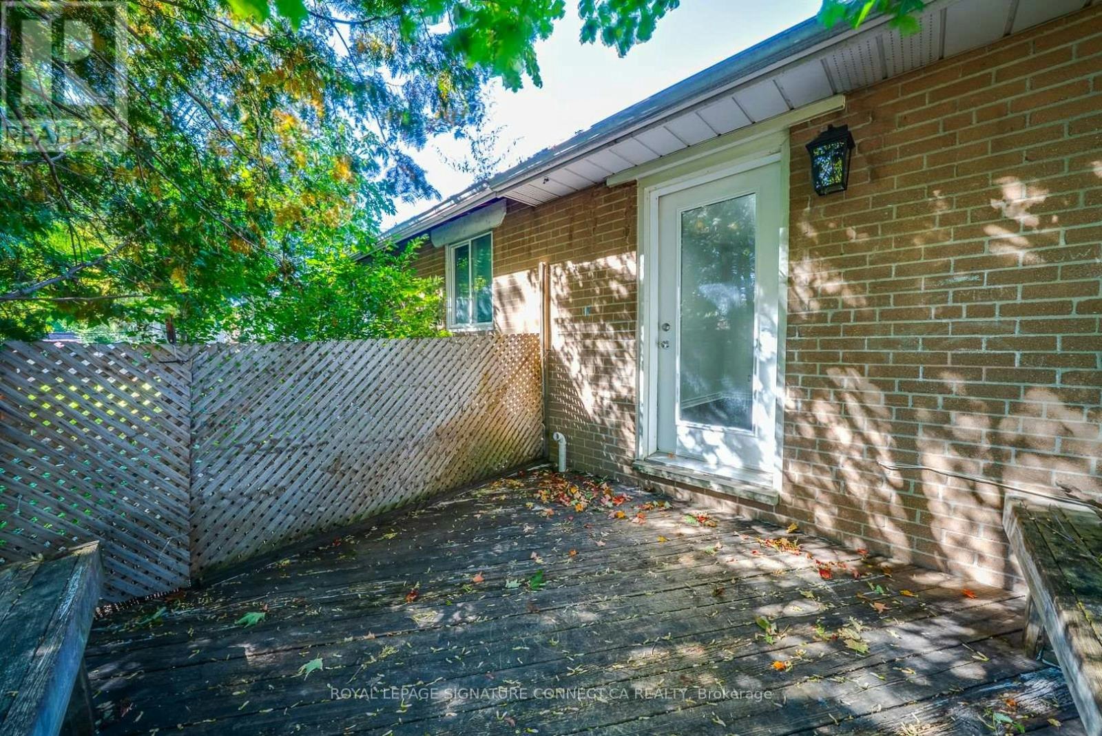 UPPER LEVEL-166 Cherrywood Drive, Newmarket, ON, L3Y 2X7 - 39