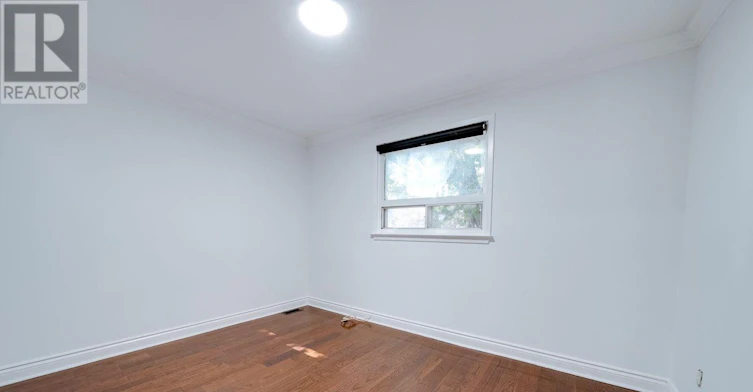 UPPER LEVEL-166 Cherrywood Drive, Newmarket, ON, L3Y 2X7 - 33