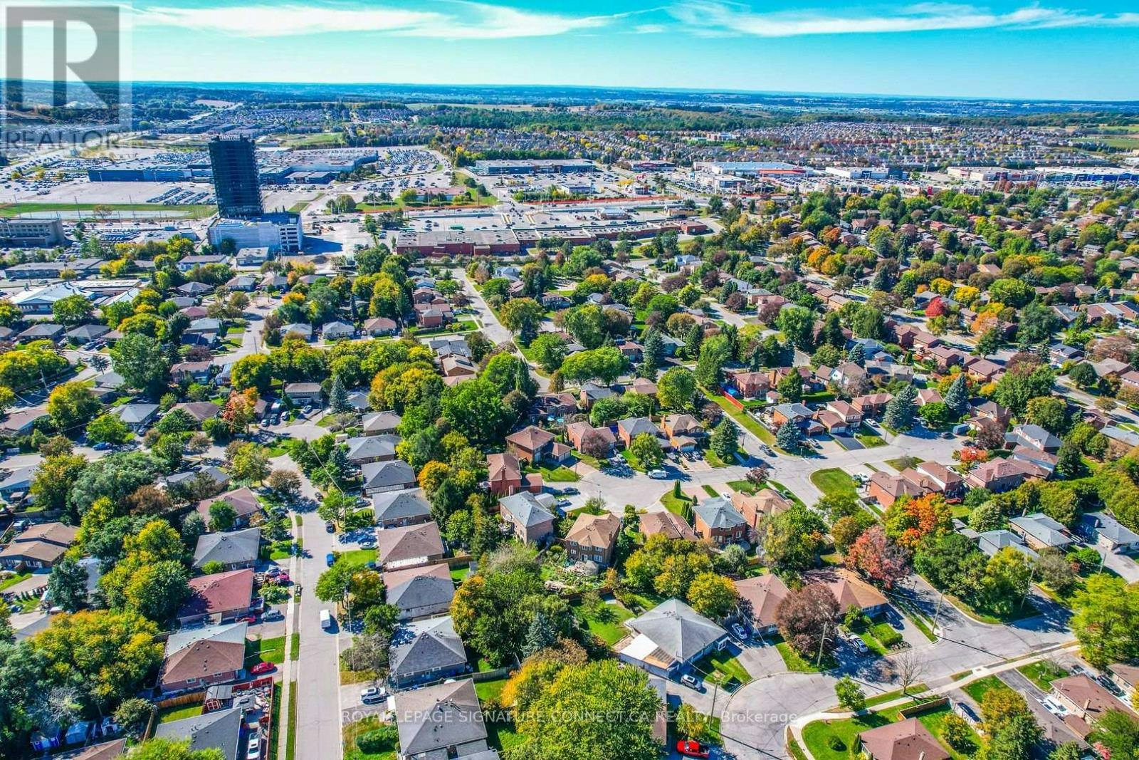 UPPER LEVEL-166 Cherrywood Drive, Newmarket, ON, L3Y 2X7 - 15