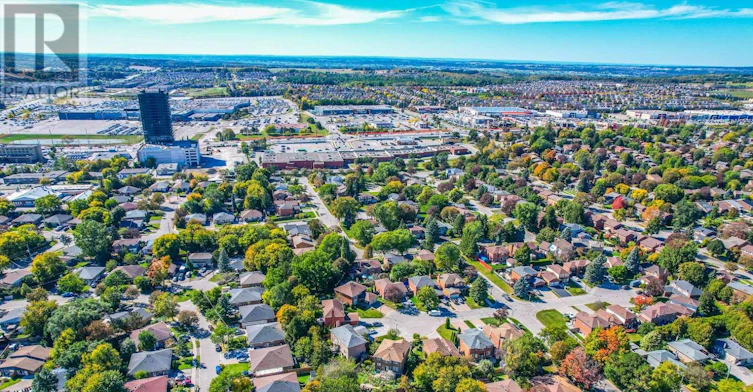 UPPER LEVEL-166 Cherrywood Drive, Newmarket, ON, L3Y 2X7 - 15