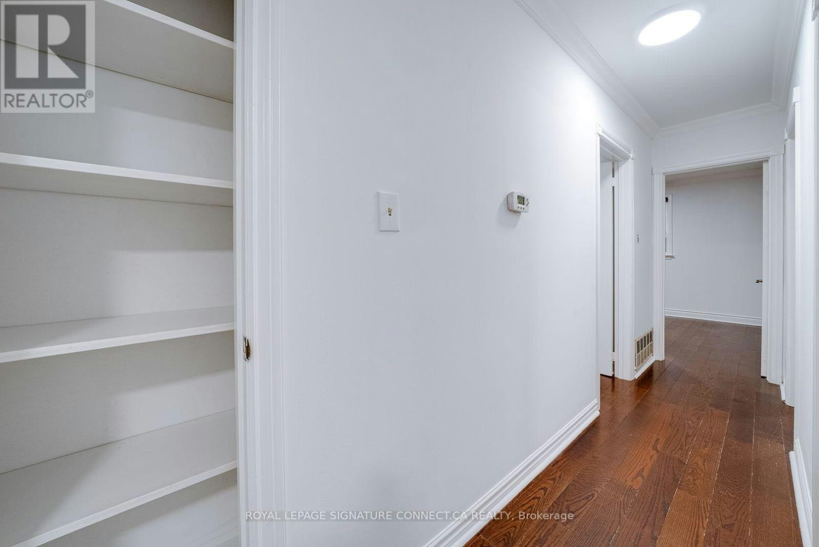 UPPER LEVEL-166 Cherrywood Drive, Newmarket, ON, L3Y 2X7 - 28