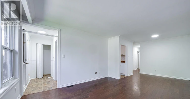 UPPER LEVEL-166 Cherrywood Drive, Newmarket, ON, L3Y 2X7 - 26