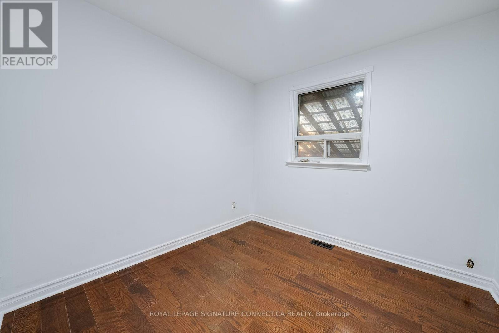 UPPER LEVEL-166 Cherrywood Drive, Newmarket, ON, L3Y 2X7 - 31