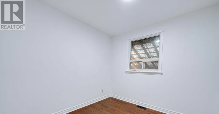 UPPER LEVEL-166 Cherrywood Drive, Newmarket, ON, L3Y 2X7 - 31