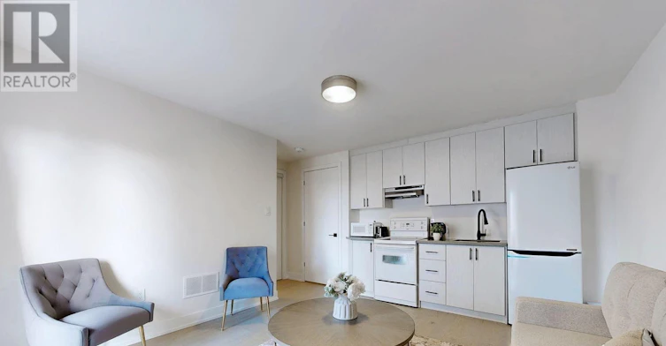 38A Lower Monclova Road, Toronto, ON, M3M 0A6 - 3