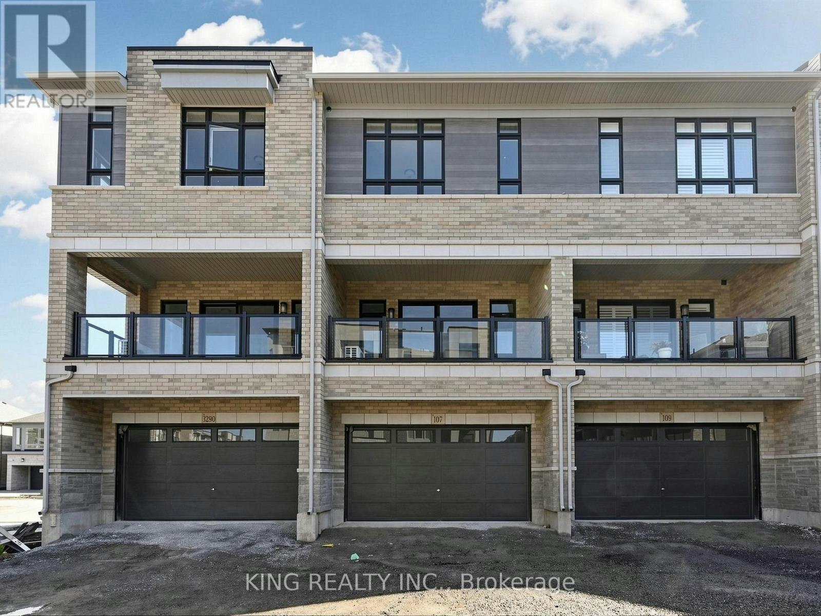 107 Jack Bowerbank Boulevard, Oakville, ON, L6M 4K1