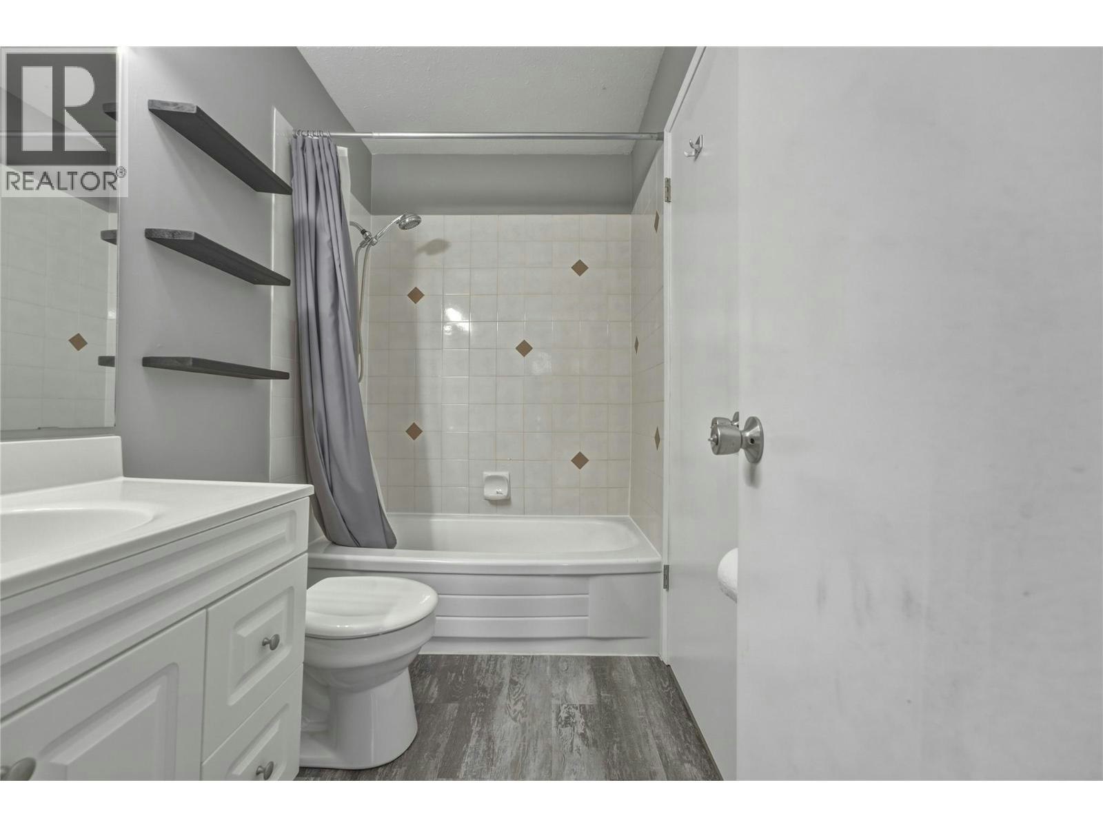 103-4100 24 Avenue, Vernon, BC, V1T 1M2 - 24