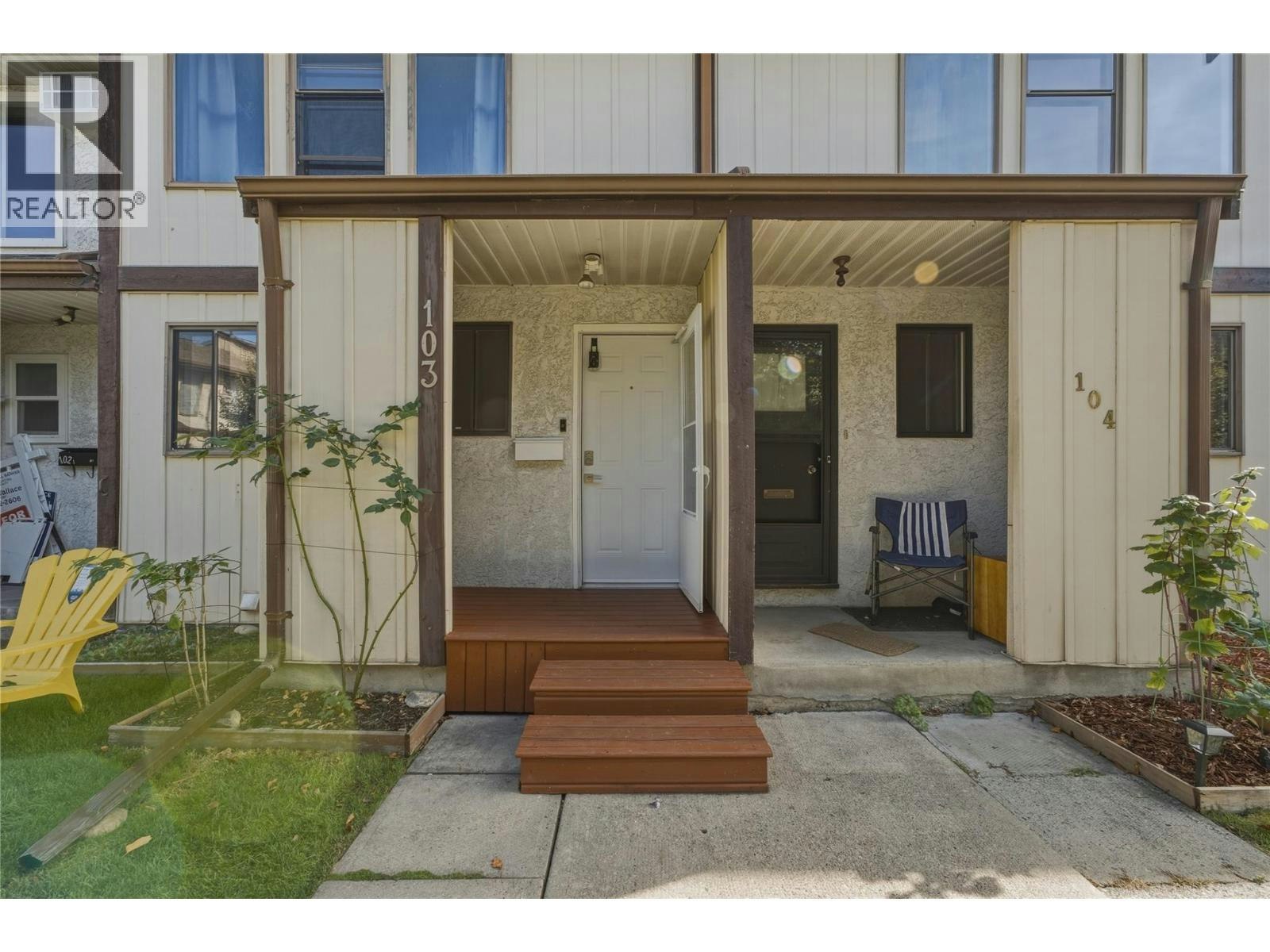 103-4100 24 Avenue - 2