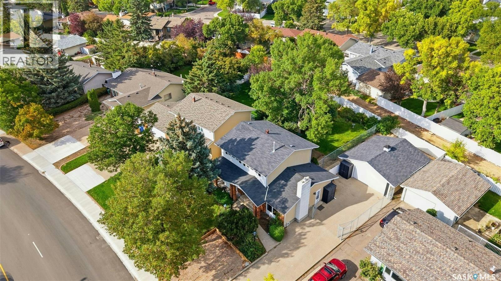 6218 Sherwood Drive, Regina, SK, S4T 7G2