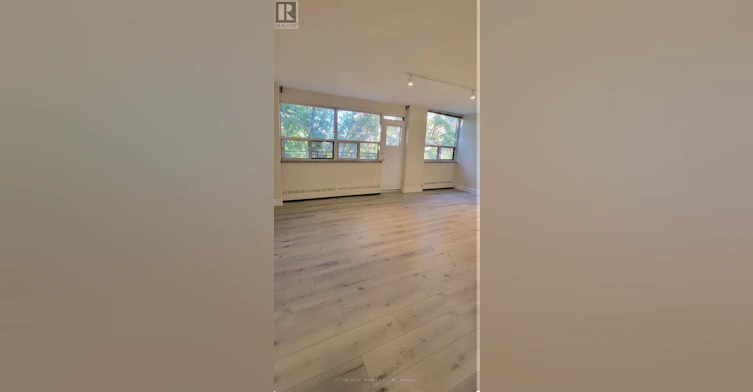 302-105 Raglan Avenue, Toronto, ON, M6C 2K7 - 4